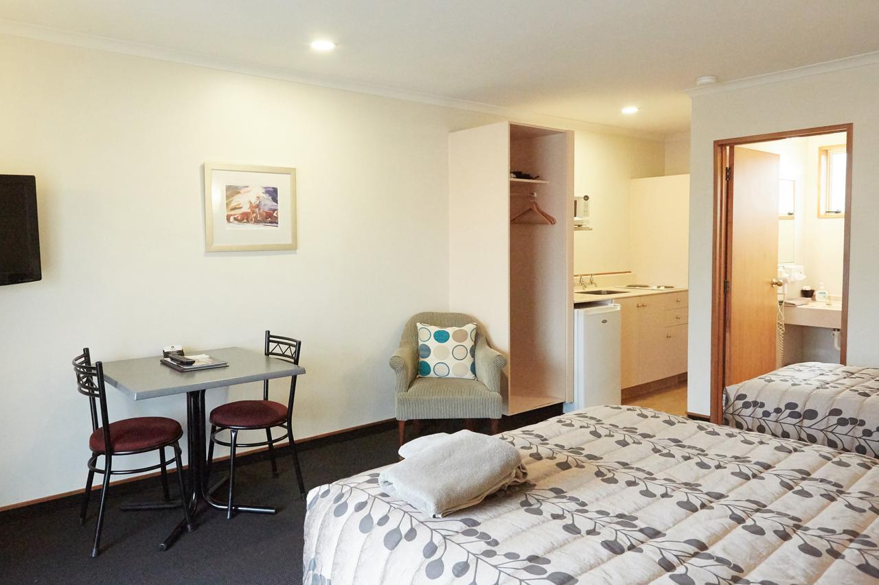 Motel Admiral Court & 4*