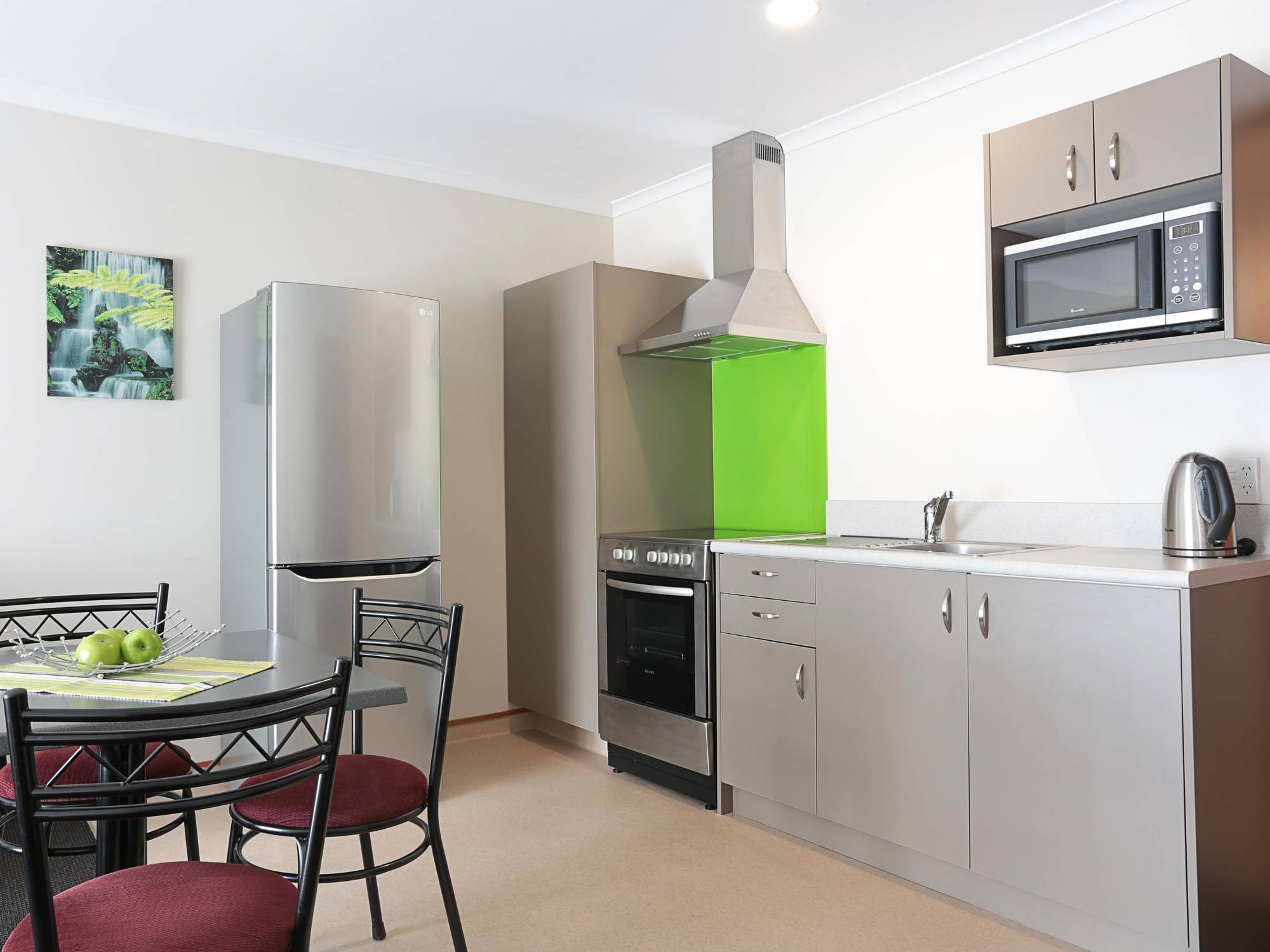 Admiral Court & Invercargill